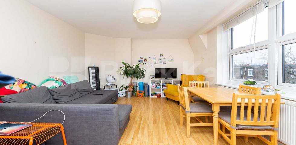 			1 Bedroom, 1 bath, 1 reception Apartment			 Middle Lane, CROUCH END